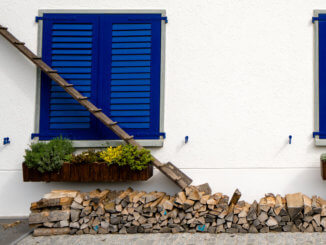 Katzentreppe vor einem Haus